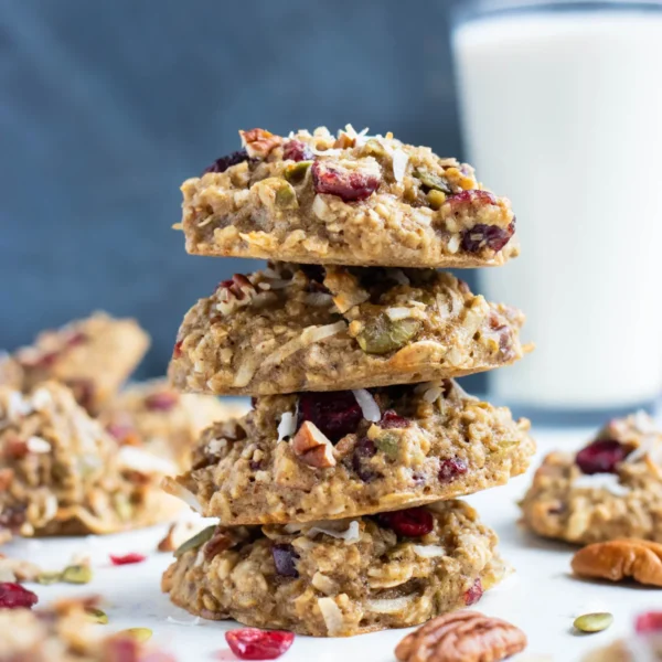 Breakfast Oats and Nuts Cookies